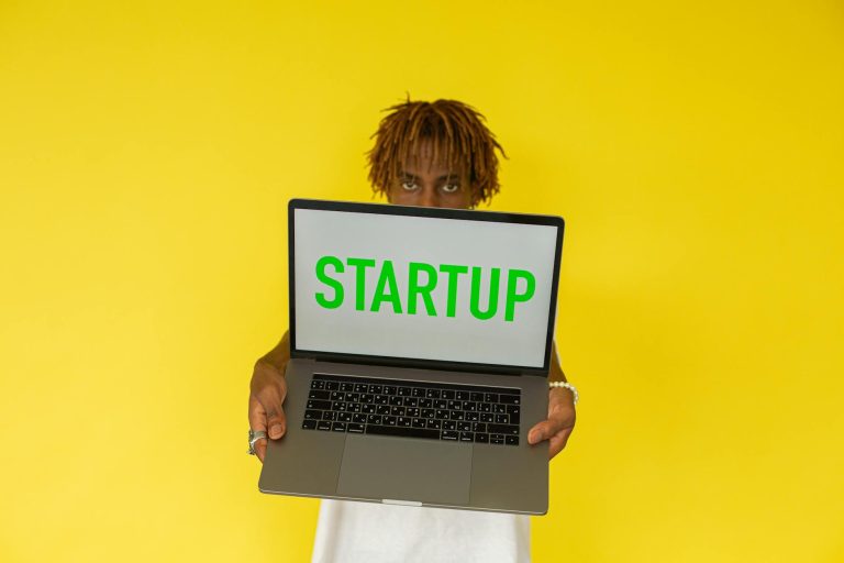 Indian Startup Ecosystem Thrives on Digital Transformation and AI Innovation, But Challenges Persist