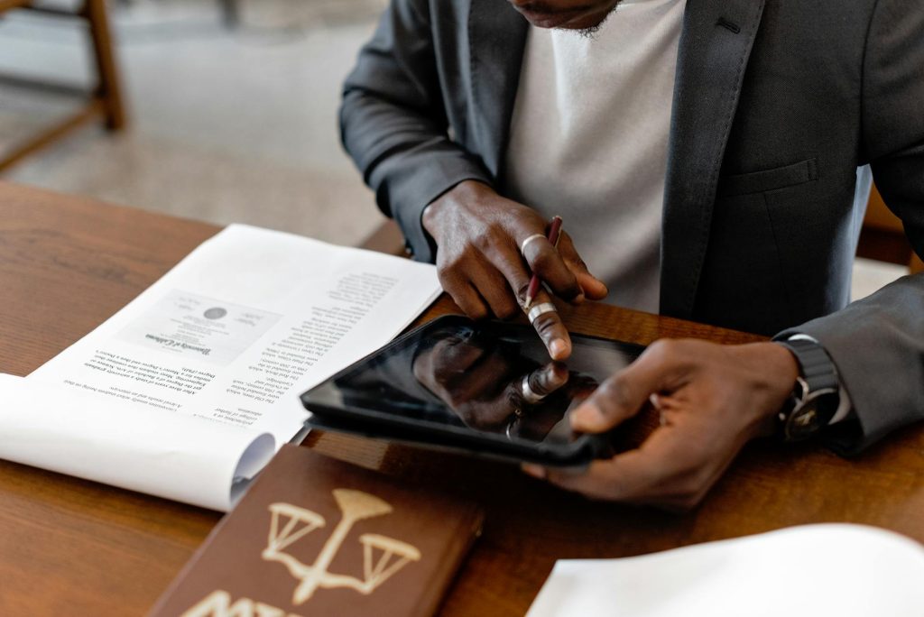SaralAI Secures $18 Million Series A Led by Peak XV Partners to Automate Corporate Legal and Compliance for India Inc.