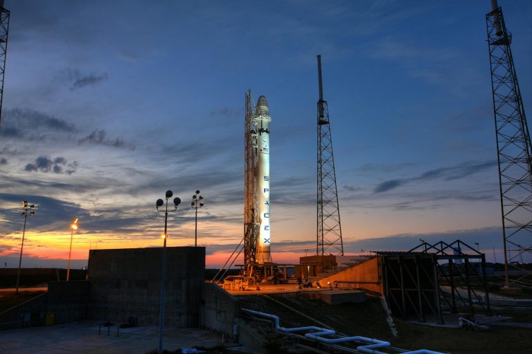 SpaceX Prepares for Potential $1.75 Trillion Nasdaq Debut, Reshaping Public Markets