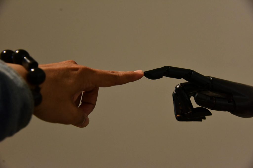 Anthropic and Snowflake Forge Deeper Ties, Signalling a New Era for Enterprise AI Adoption